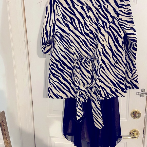 Little black dress with zebra print Blazer - Picture 2 of 2